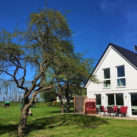 Ferienhaus Sommerbrise, Hof Zur Sonnenseite Fehmarn, 4 Sterne Екстер'єр фото