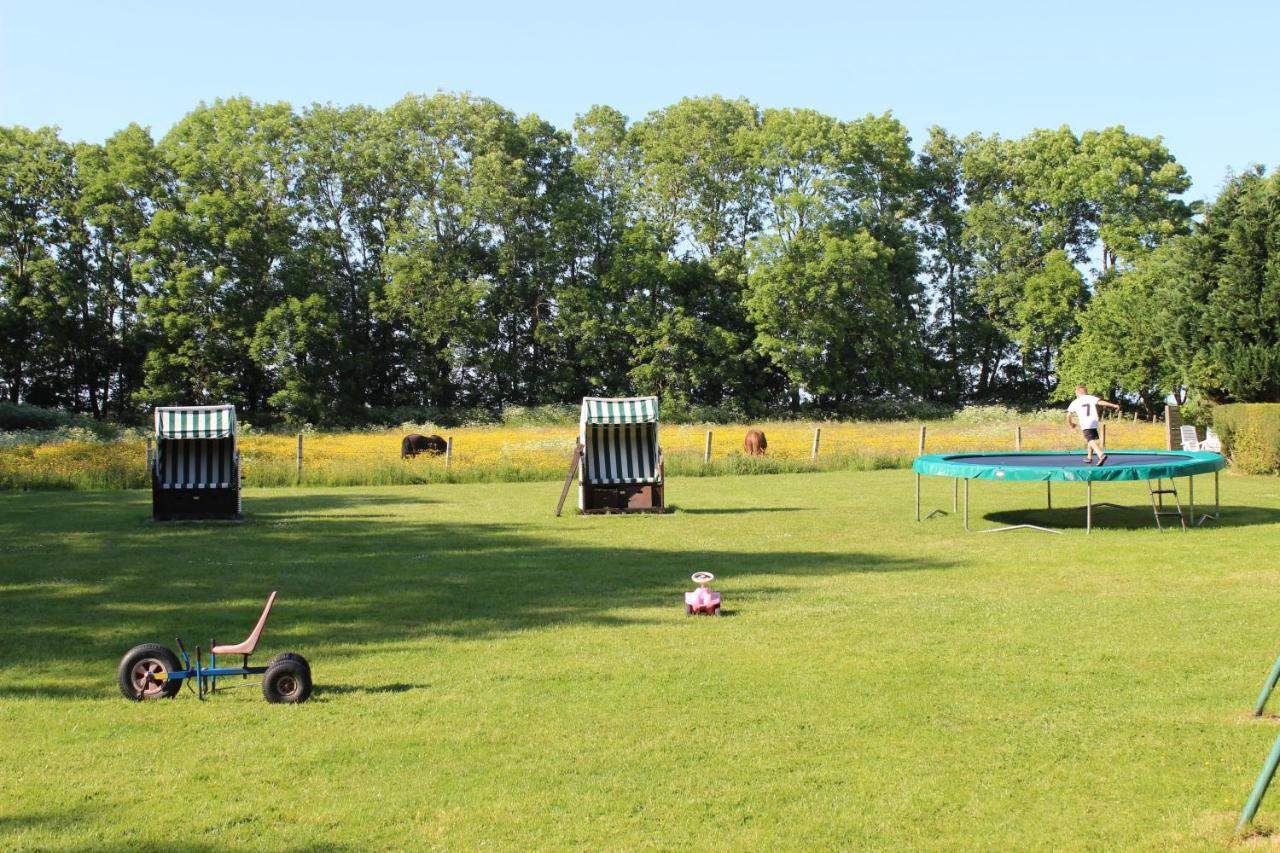 Ferienhaus Sommerbrise, Hof Zur Sonnenseite Fehmarn, 4 Sterne Екстер'єр фото